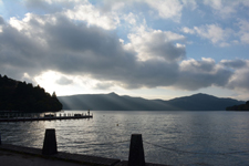 箱根の芦ノ湖とレンブラント光線の画像001