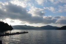 箱根の芦ノ湖とレンブラント光線の画像002