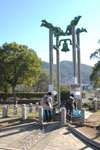 長崎の平和公園の鐘の画像002