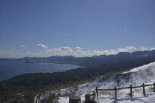 雪の美幌峠と屈斜路湖の画像001